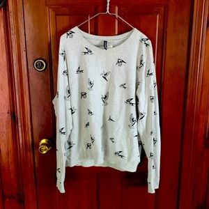 Women’s crew neck sweater size xl in good condition